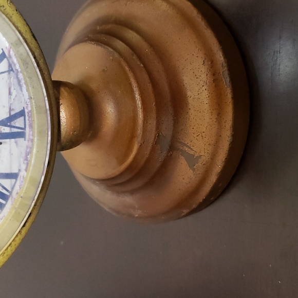 Old Metal Clock - Picture 3 of 10